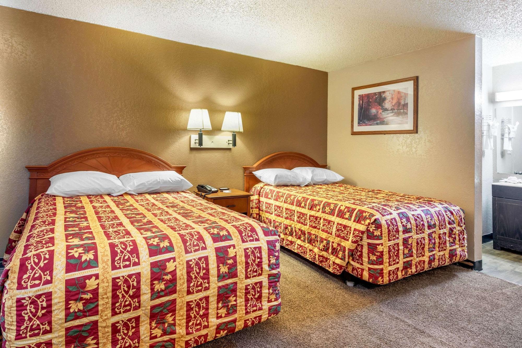 Rodeway Inn Pueblo Esterno foto