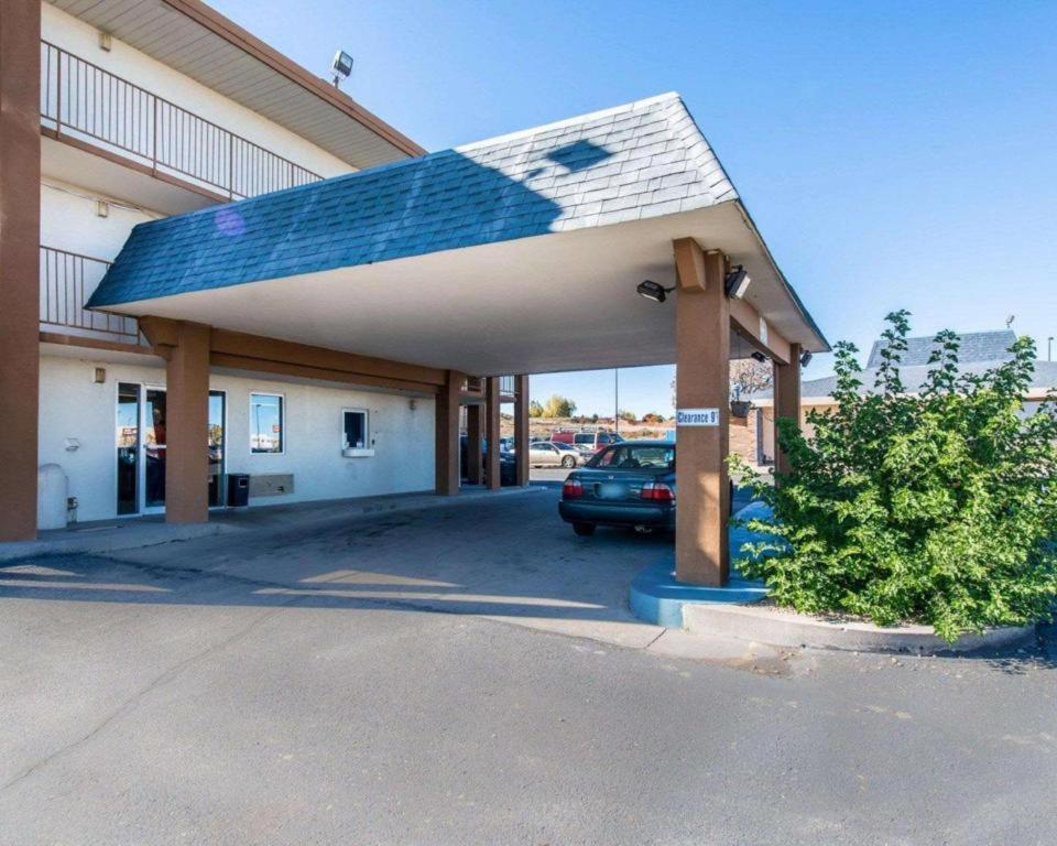 Rodeway Inn Pueblo Esterno foto