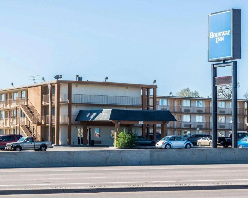Rodeway Inn Pueblo Esterno foto
